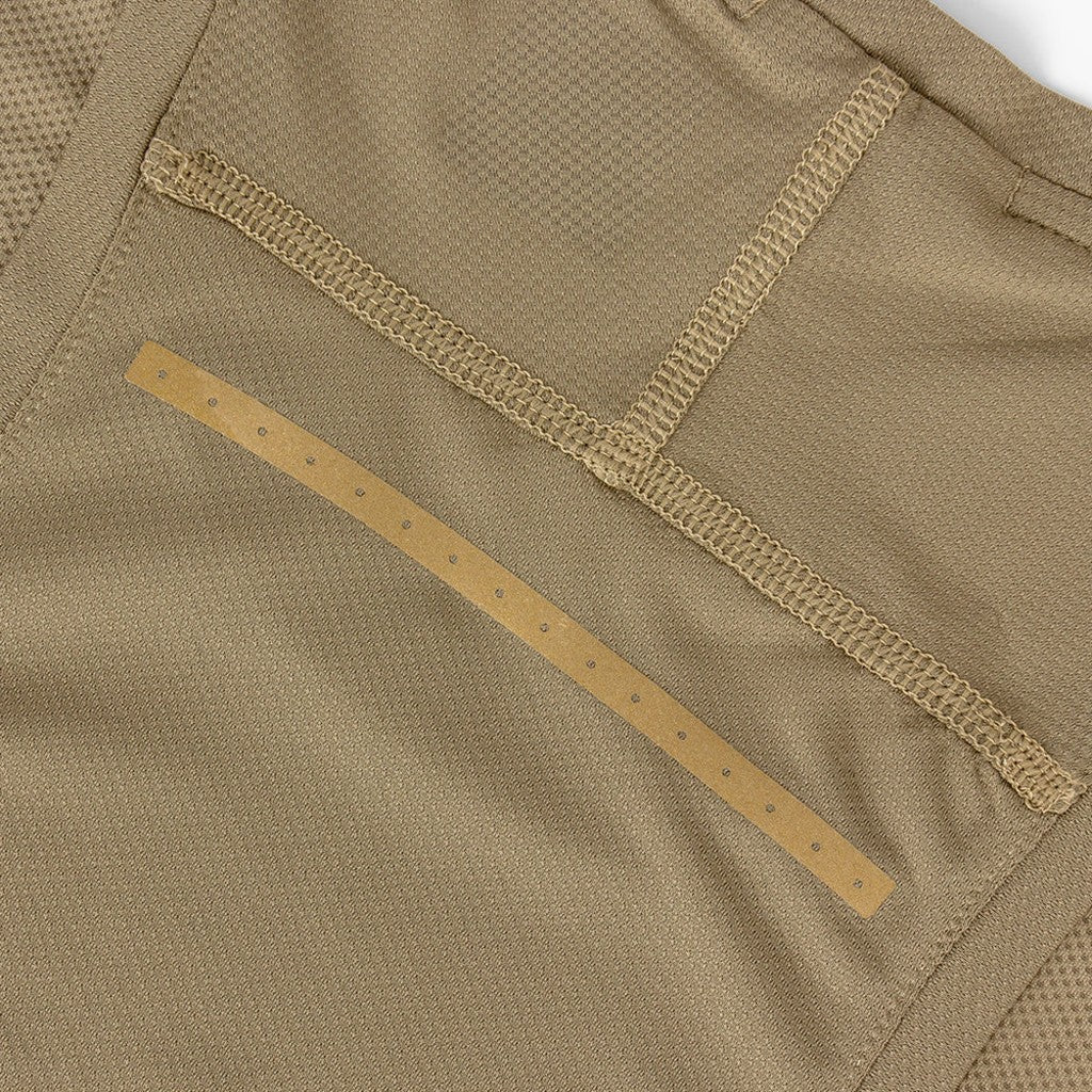 Back detail view of Ciele FSTSinglet 2 in canvas colour
