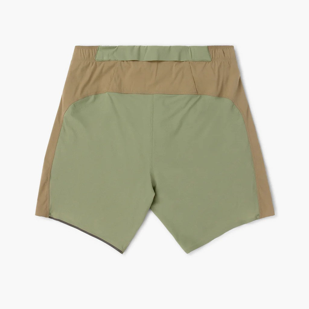 Back view of Ciele TRNShort 7" linerless 2 in toad colour