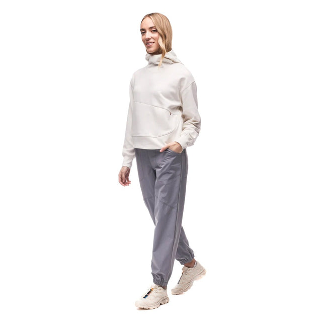 Front view on-model of Indyeva Andolana LT pants in dark boreal colour