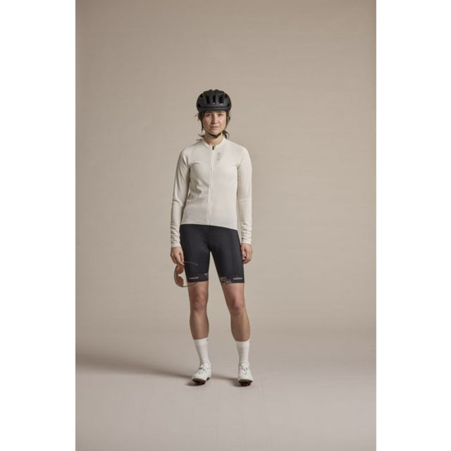 Front view of model wearing the Maloja SundaM cycle tights for wome in deep black colour