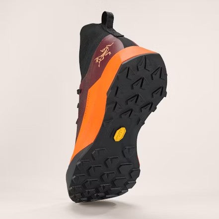 Sole view of Arc'teryx Vertex Speed shoe in ginger/verve colour