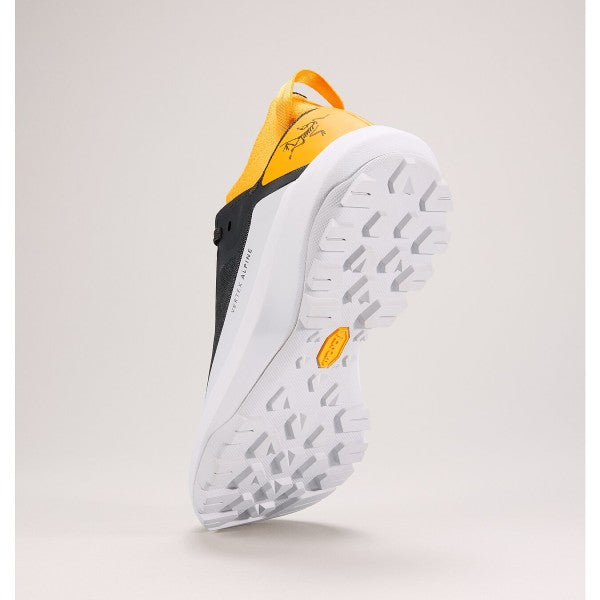 Sole of men's Arc'teryx Vertex Alpine running shoe in Graphie/Edziza colour