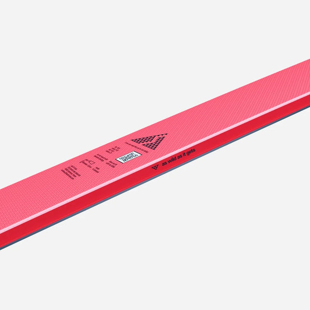 Side motto on a pink Black Crows Draco Freebird ski