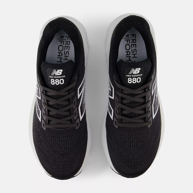 Top view of men's New Balance Fresh Foam 880 v15 running shoes in black/white