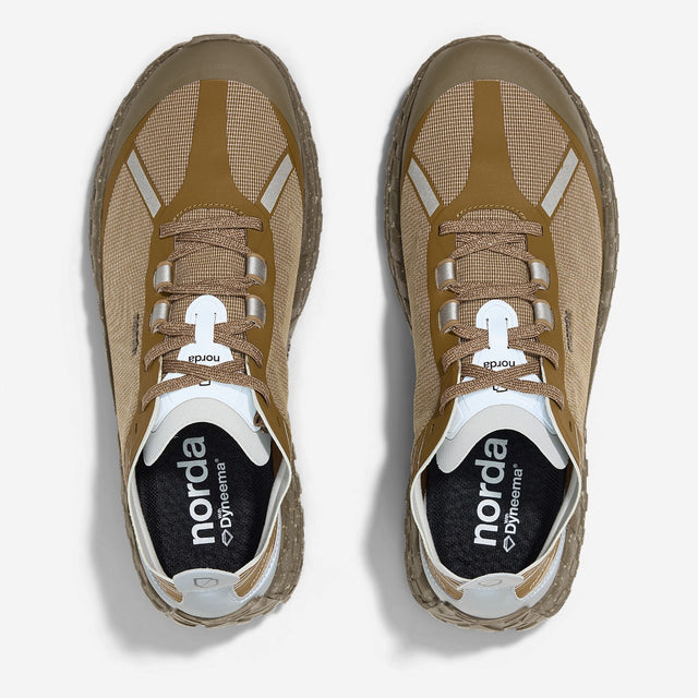 Top view of brown ('loam') norda 001a trail running shoes