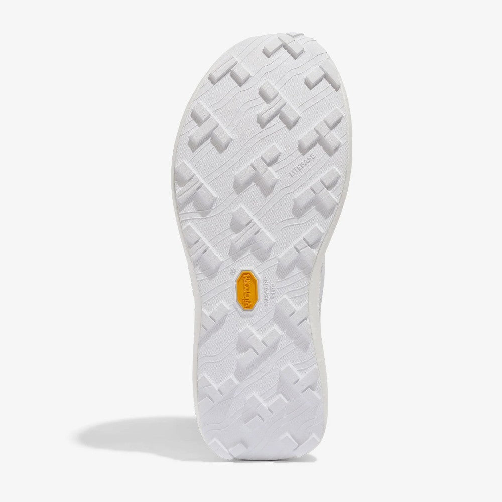 Sole of norda 005 trail running shoe in 'neve' colour