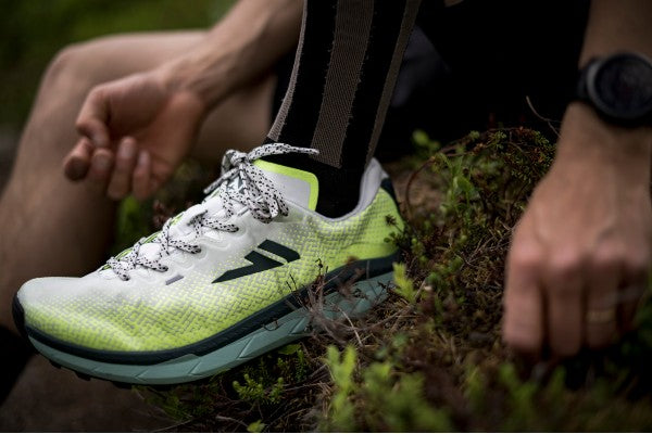 VJ MAXx2 running shoe in action