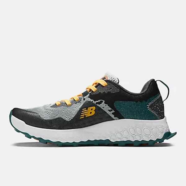 Inner side view of men's New Balance Hierro v7 running shoe in concrete colour