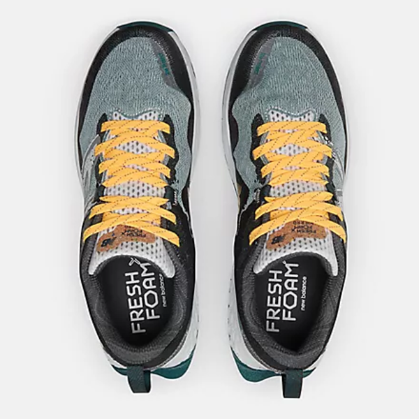 Top view of men's New Balance Hierro v7 running shoes in concrete colour