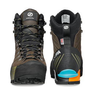 Front and back view of men's scarpa ribelle hd mountaineering boots in cocoa/moss colour