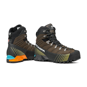 Angled view of men's scarpa ribelle hd mountaineering boots in cocoa/moss colour