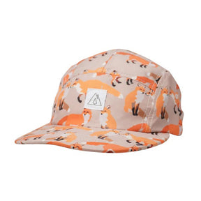 Front view of Ambler kid's solar 5-panel hat in foxes colour