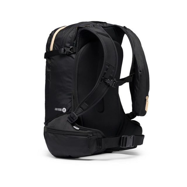 Back view of Black Diamond Dawn patrol 32 backpack in Black colour