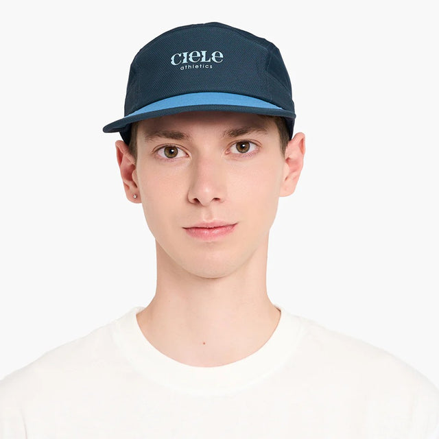 Front view of model Ciele GoCap EQ Nouveau in Deep Space colour