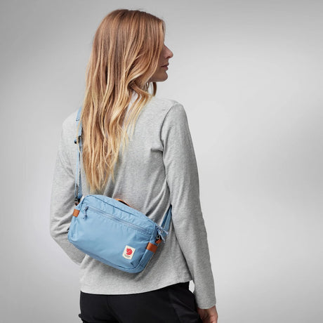 Fjallraven high coast crossbody bag model