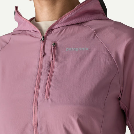 Zipper detail  on-model of Patagonia's  women's Airshed Pro Pullover in light violet colour