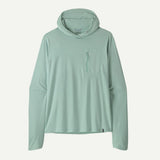 Front view of men's Patagonia's cap cool sun hoody in Thermal Blue Tin Ice X-Dye