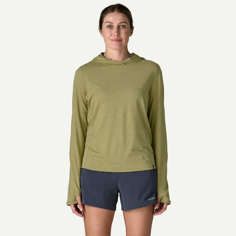 Front view of on-model women's Patagonia's cap cool sun hoody in gumtree green