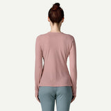 Back on-model view of Patagonia Capilene Lightweight Crewneck Women's in fuzzy mauve colour