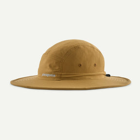 Front view of Patagonia Quandary Brimmer in Bobcat Brown colour