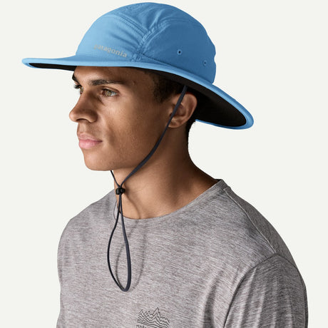 Side on-model view of Patagonia Quandary Brimmer in Shore Blue colour