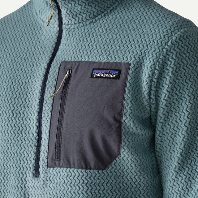 Zipper detail view of Patagonia R1 Air Zip-Neck Men's in Blue Sage colour