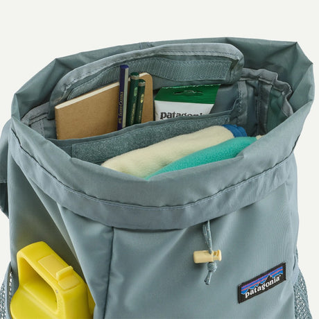 Inner pocket view of Patagonia Refugito Day Pack 12L Kids in Blue Sage colour