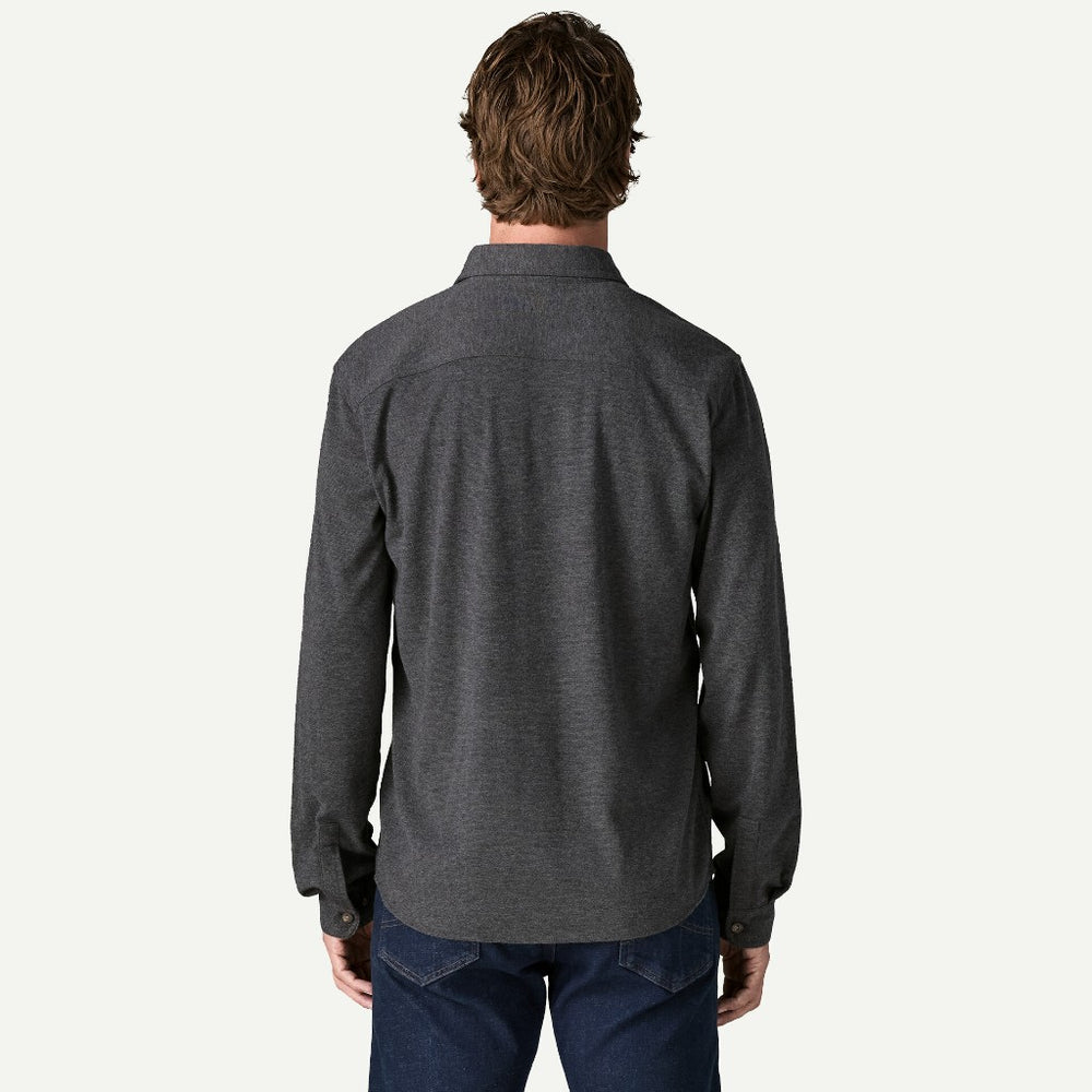 Back on-model view of Patagonia's Men's Stretch Fjord Flannel Shirt in Whole Knit: Forge Grey colour