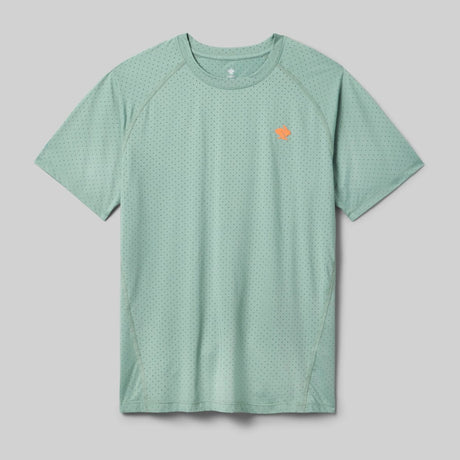 Front view of rabbit men's EZ tee perf ICE short sleeve in iceberg green colour