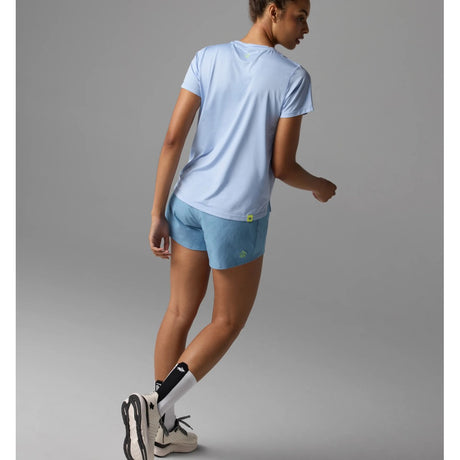 Back view on-model of rabbit UPF Tee SS women's in skyway colour