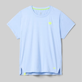 Front view of rabbit UPF Tee SS women's in skyway colour