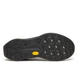 Sole view of men's peregrine 16 in carbon black colour