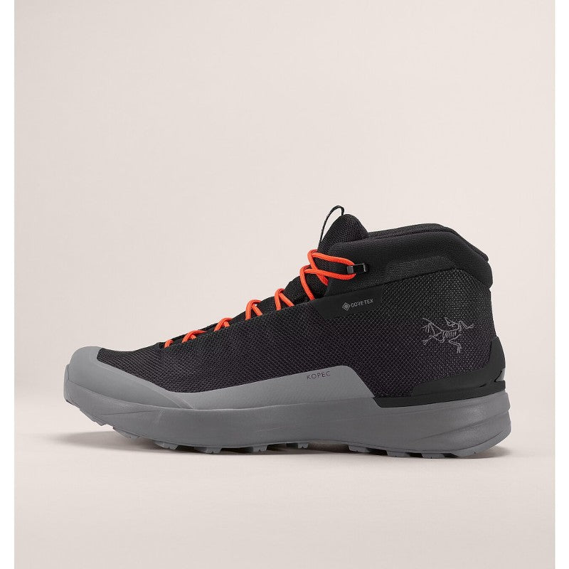 Side view of men's Arc'teryx Kopec Mid Gore-tex hiking boot in black/void colour