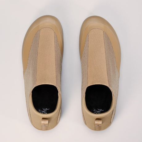 Top view of women's Arc'teryx Kragg shoes in canvas colour