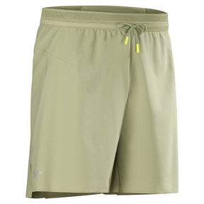 Front view of men's chloris (green) Arc'teryx Norvan 7" running shorts