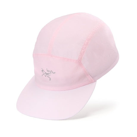 Front view of Arc'teryx Norvan regular brim hat in alpine rose