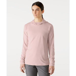 Front on-model view of women's Arc'teryx Taema Hoody in alpine rose heather