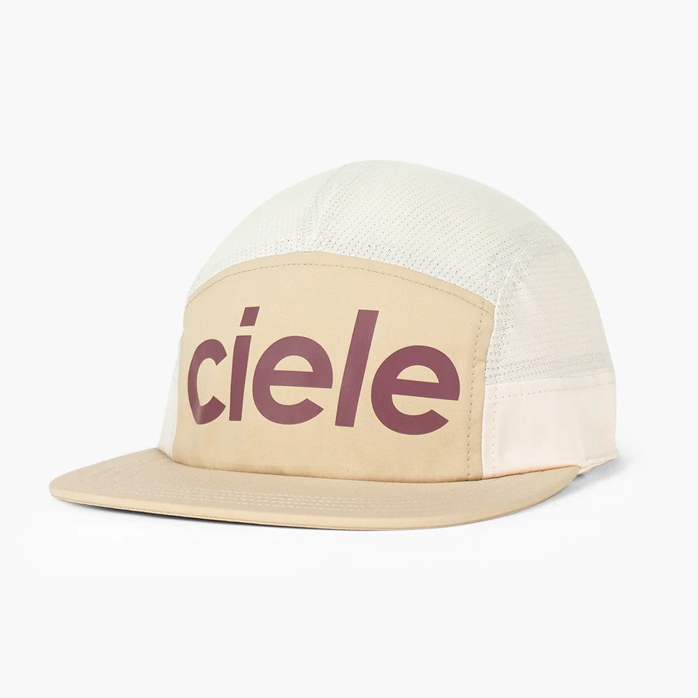 ciele athletics GOCap Comp Century running hat in safari/rainy day colour