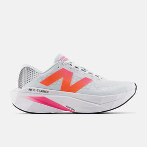 Side view of men's New Balance Fuelcell SuperComp Trainer v3 running shoe