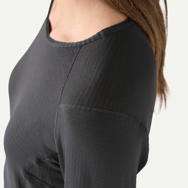 Should seam detail of women's Patagonia Capilene Thermal crew long sleeve