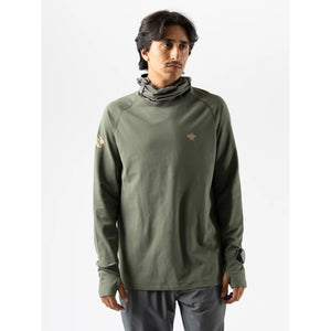 Front on-model view of men's green Rabbit running cocoon 2.0 long sleeve hoody