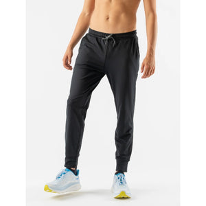 Front view of men's rabbit running EZ Joggers 2.0 in black