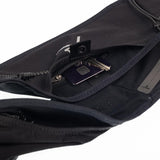 Zipper pocket detail of black Raide running belt