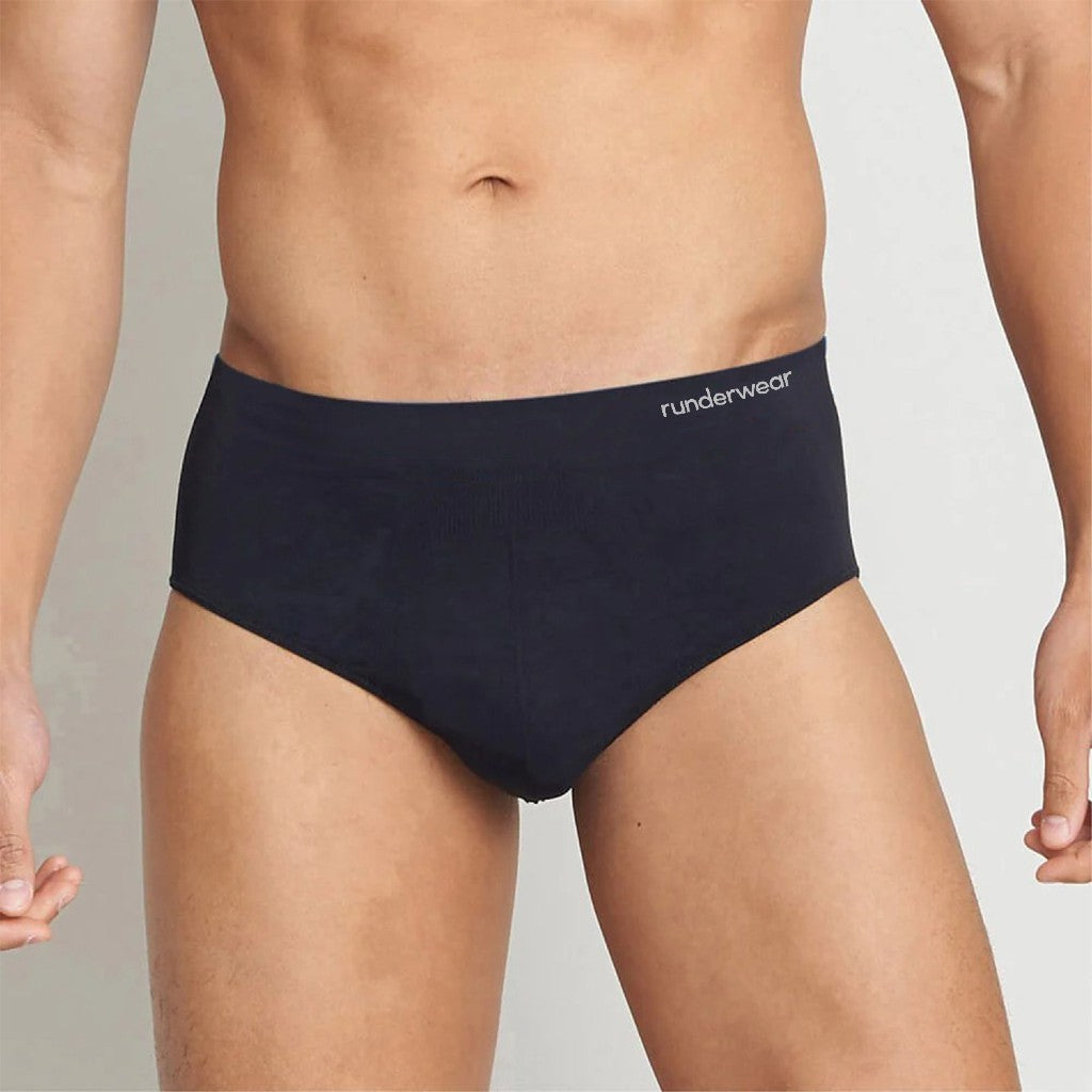 Model wearing men's black runderwear running brief