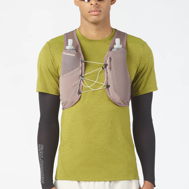 Front on-model view of grey Salomon Gravel Skin 4 running vest