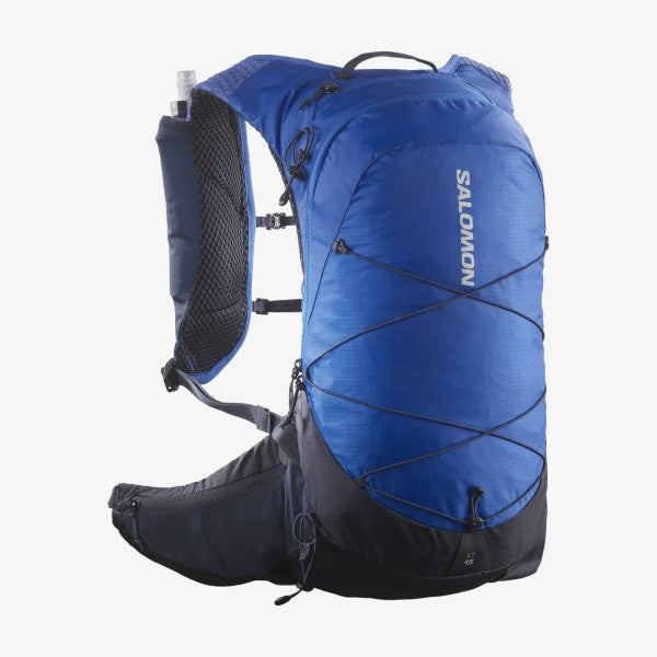 Front view of 15L salomon xt pack in blue/carbon colour