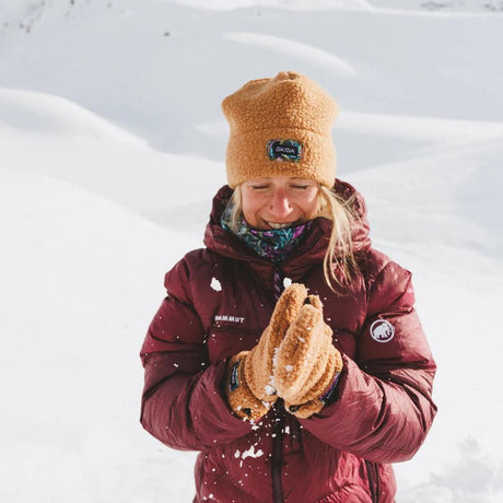 Skida High Pile Fleece Hat