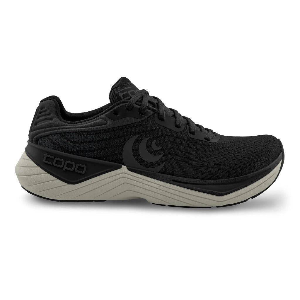 Side view of men's topo athletic ultrafly 5 running shoe in black/charcoal colour