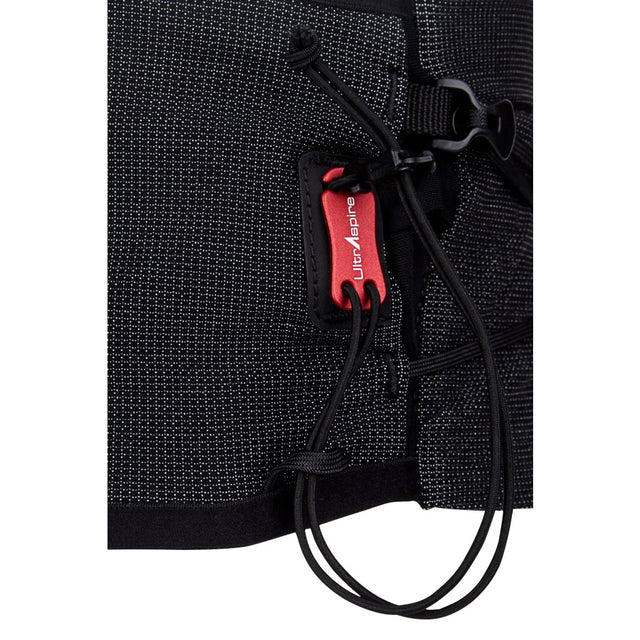 Shock cord detail of UltrAspire mountain racer waist pack