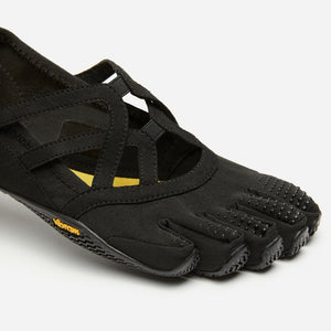 Detail view of women's Vibram FiveFingers Alitza Loop shoe in black